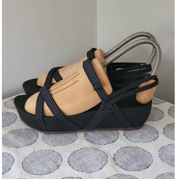 Free waters Shoes - Free Waters New Platform / Wedge Strappy Sandals Size 6 Freewaters